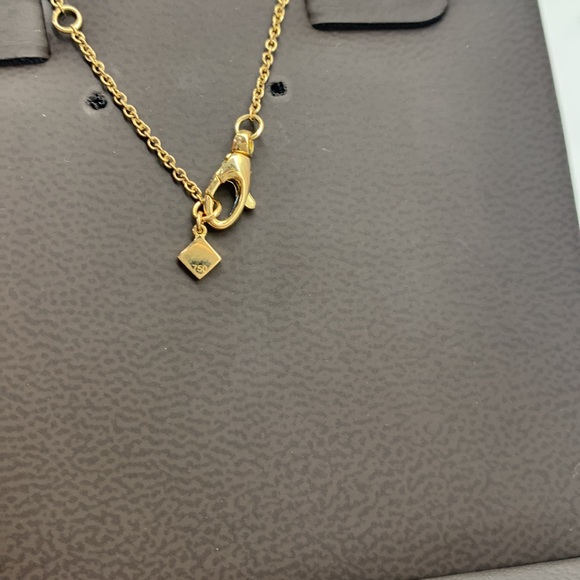 Birks Dare to Dream Three-Ring Tricolor Pendant - Picture 5 of 7